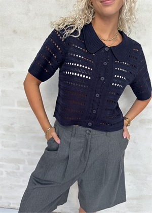 Smilla bluse Navy Boii Studios 
